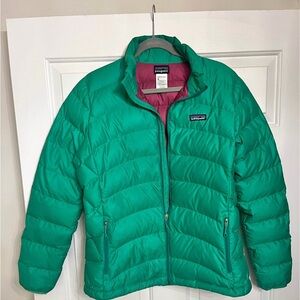 Patagonia Women’s Down Sweater Jacket green and pink size large